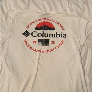 Men’s Columbia Large T-shirt